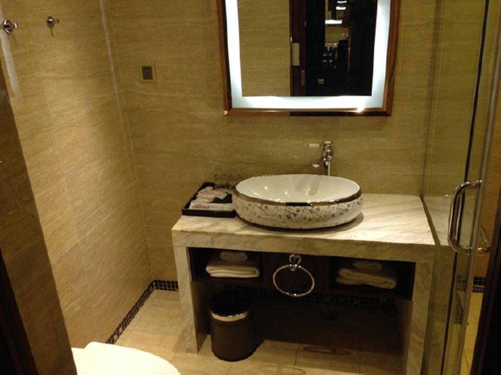 Tianguo Times Hotel Foshan Room photo